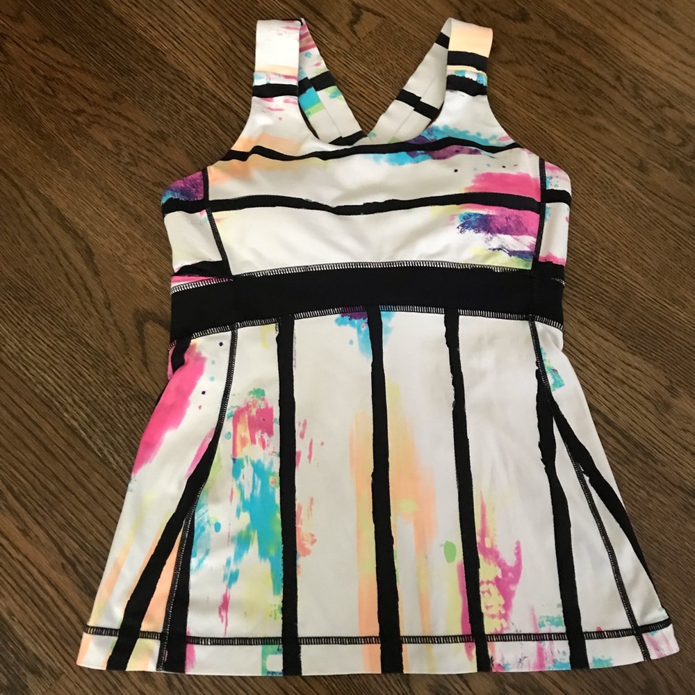 Lululemon tank, Size 6 *(fits like a 4, IMO)*